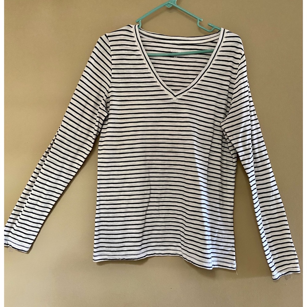 Woman’s long sleeve shirt